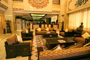 Brahmaputra Grand Hotel Лхаса Екстериор снимка